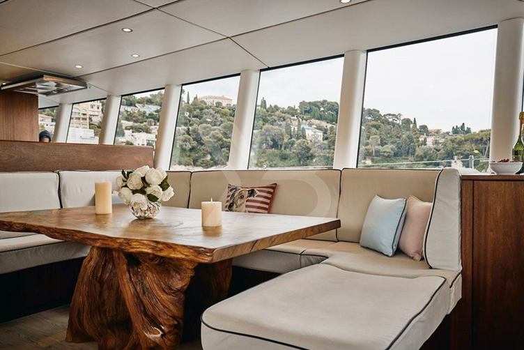 Iceberg yacht interior 16