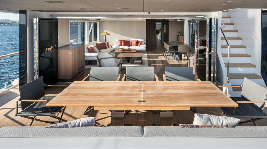 Tuccini yacht interior 8