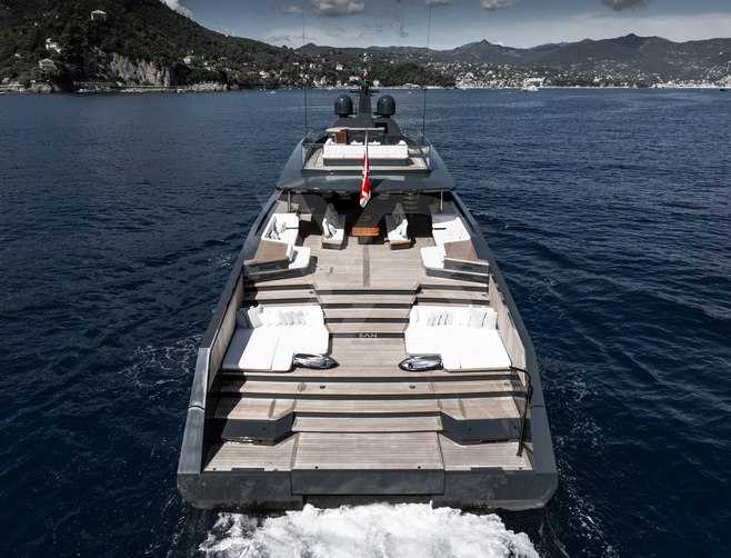 San yacht exterior 12