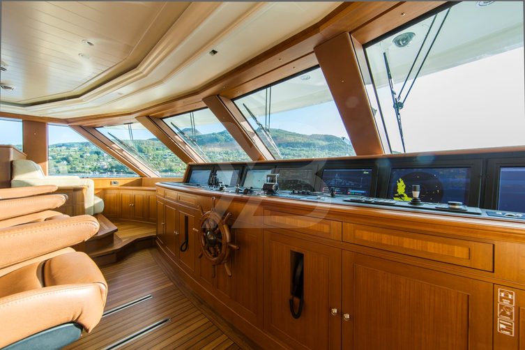 Sea Owl yacht interior 28