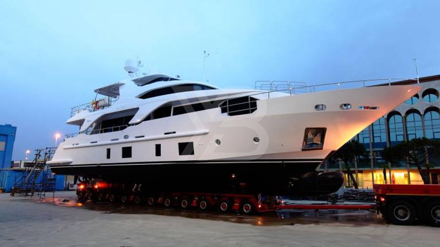 Sea Bear yacht exterior 4