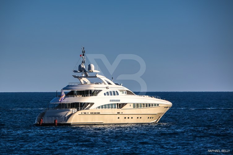 Sharkfinn yacht exterior 4