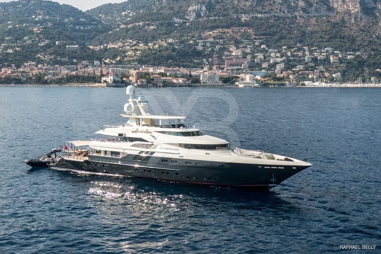 Renegade yacht exterior 9