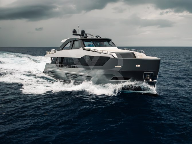 Still Waters yacht exterior 2