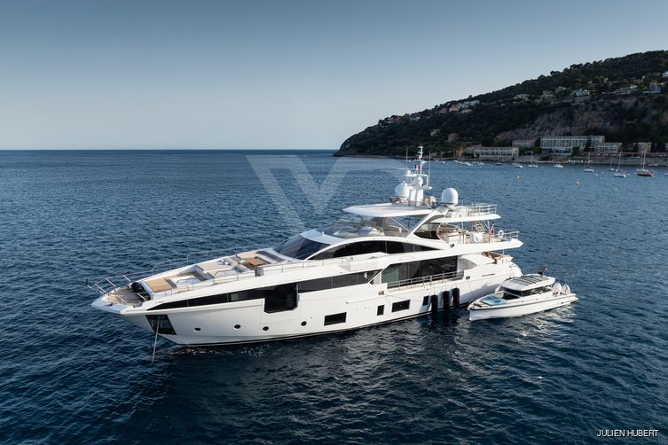 OWO yacht exterior 7