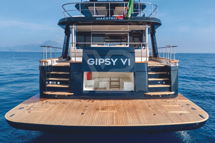 Gipsy VI yacht exterior 6