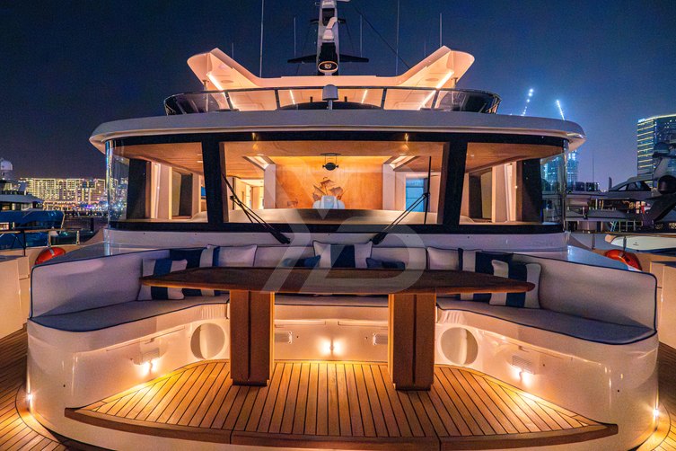 Simplicity yacht exterior 4