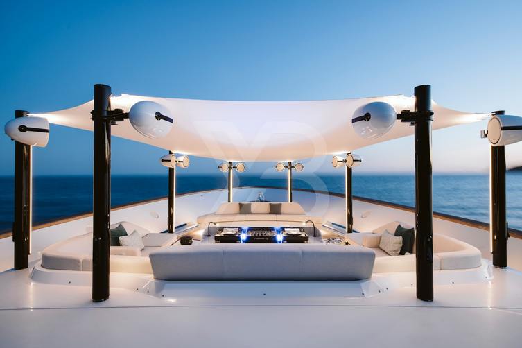 Special One yacht exterior 108