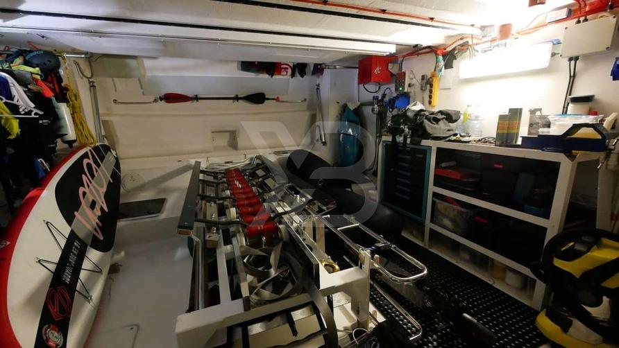 Survivor 2 yacht interior 26