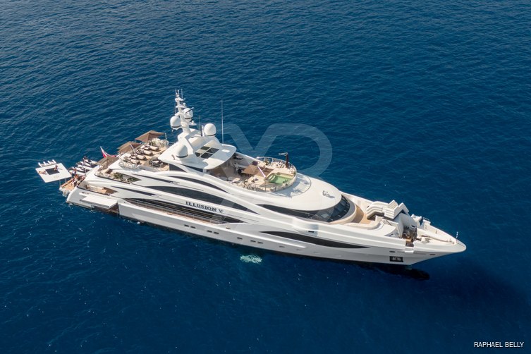 Illusion V yacht exterior 8