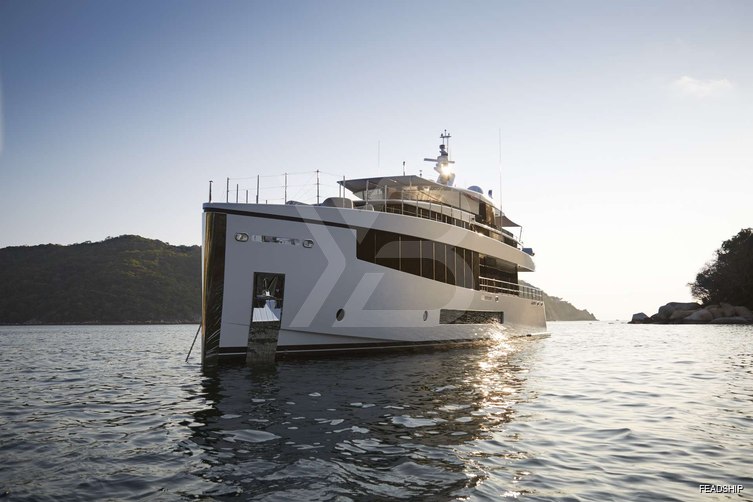 CID yacht exterior 3