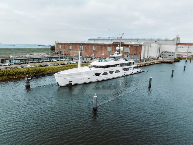 Khalidah yacht exterior 4