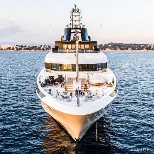 AHS yacht exterior 7