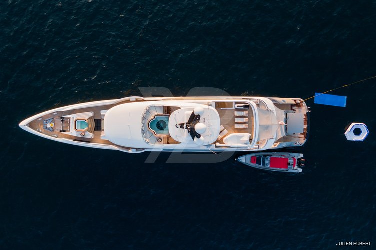 Moonraker yacht exterior 11