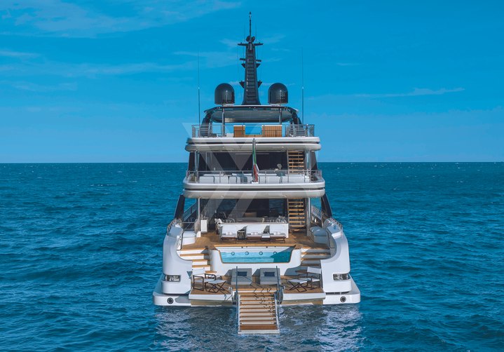 Asante yacht exterior 38