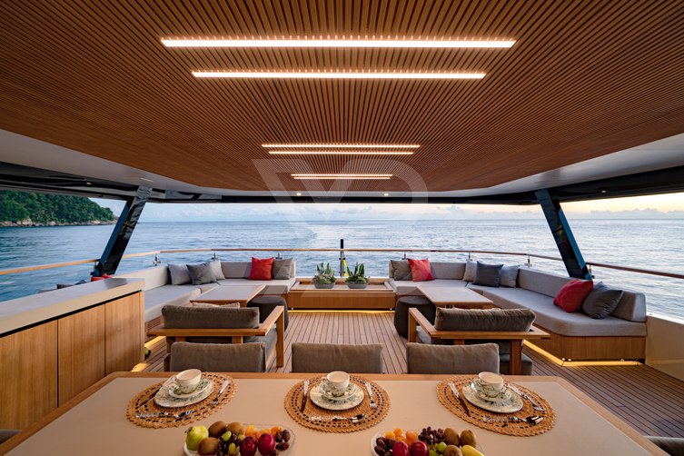 Queen Tati yacht interior 36