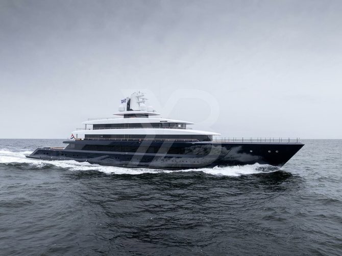 Drizzle yacht exterior 7