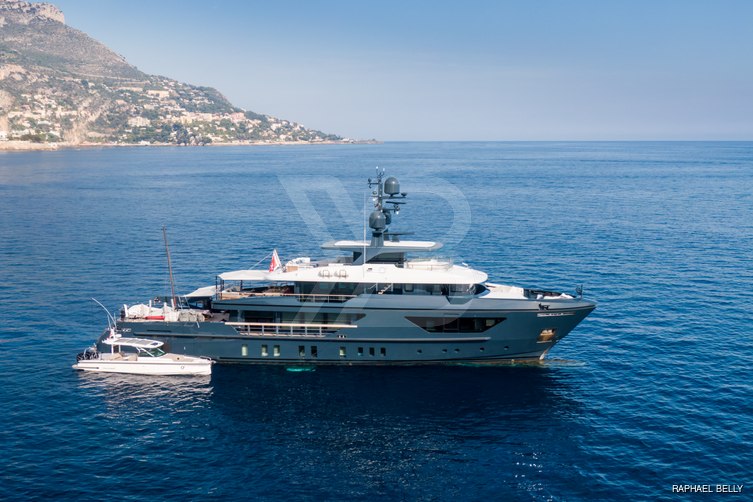 Ocean's Four yacht exterior 4