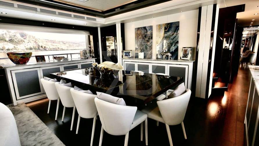 Survivor 2 yacht interior 9