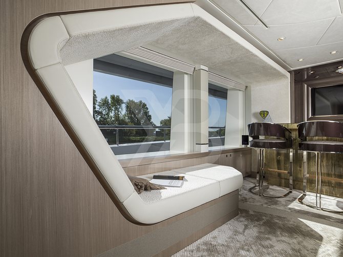 Irisha yacht interior 12