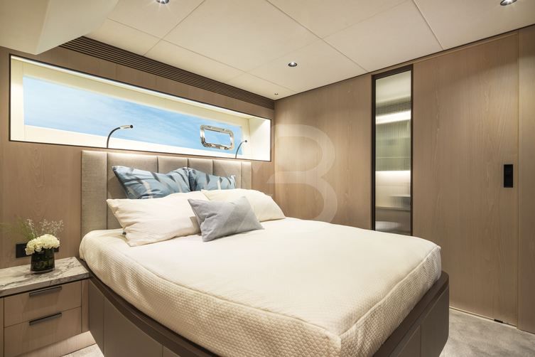 Amethyst yacht interior 35