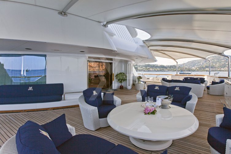 Lady Moura yacht interior 4