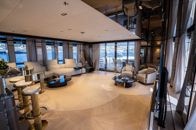 Reliance yacht interior 15