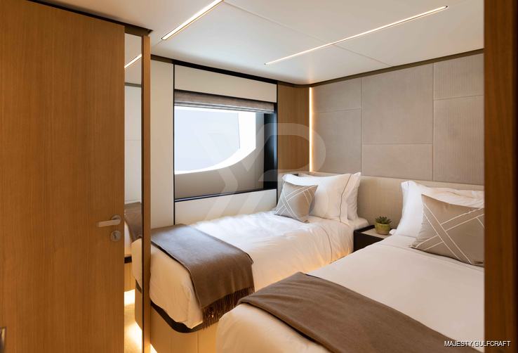 Sandbank yacht interior 19