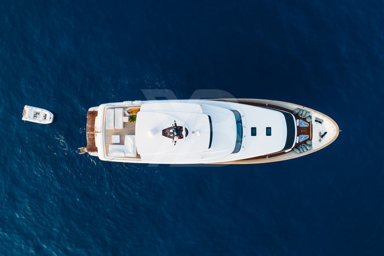 Valentina II yacht exterior 4