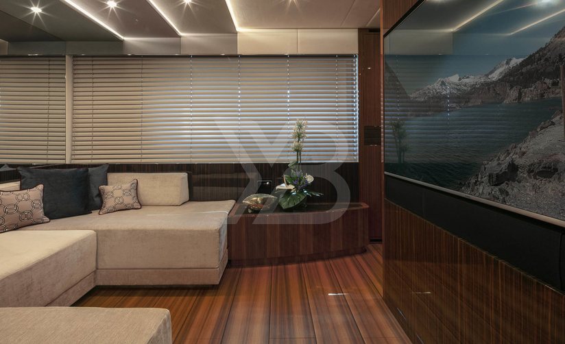 El Leon yacht interior 27