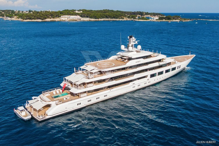 Infinity yacht exterior 22