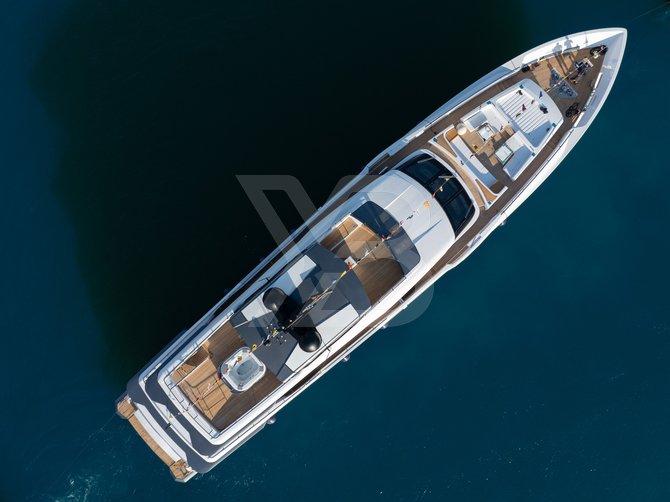 Lady Dia yacht exterior 6