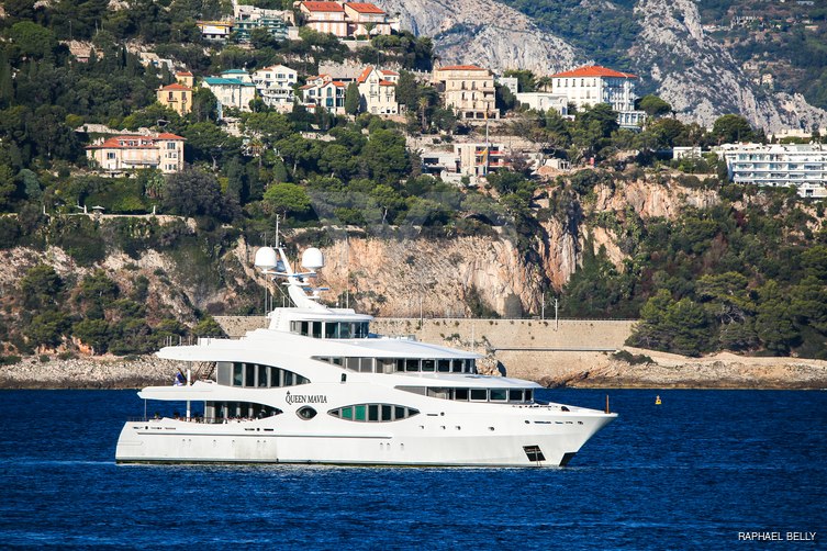 Queen Mavia yacht exterior 4