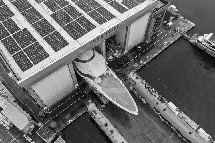 Infinite Jest yacht exterior 4