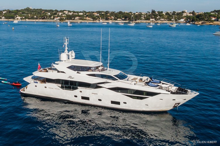 Fleur yacht exterior 8
