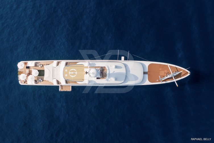 Ilona yacht interior 27