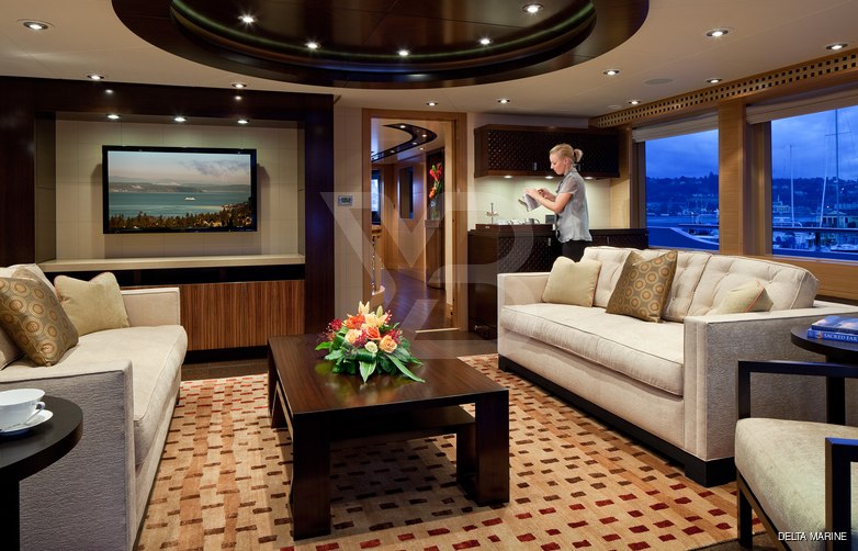 Rochade yacht interior 7