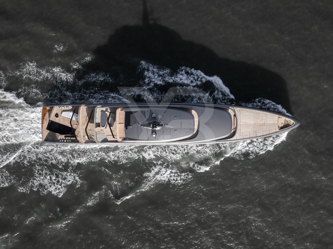 Obsidian yacht exterior 16