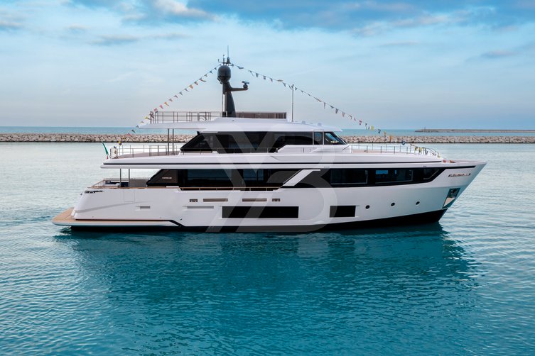Genesis yacht exterior 2