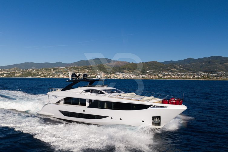 BACCARAT Yacht - 98ft Amer 2022 | YachtBuyer