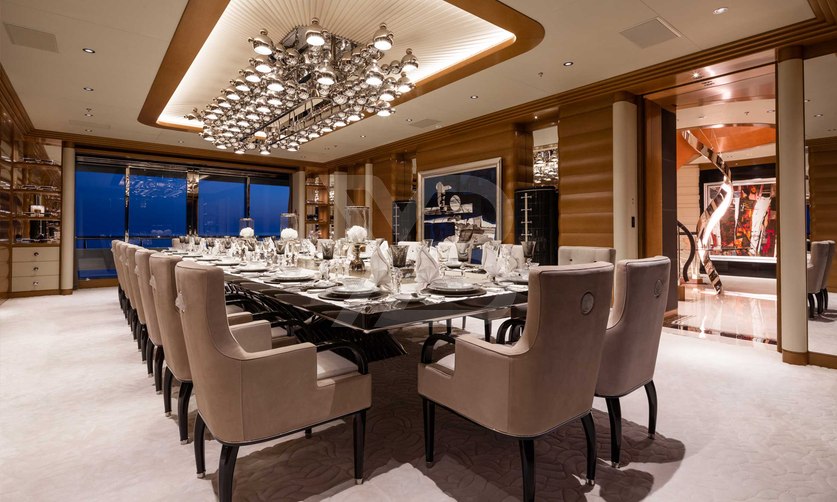 Mar yacht interior 8