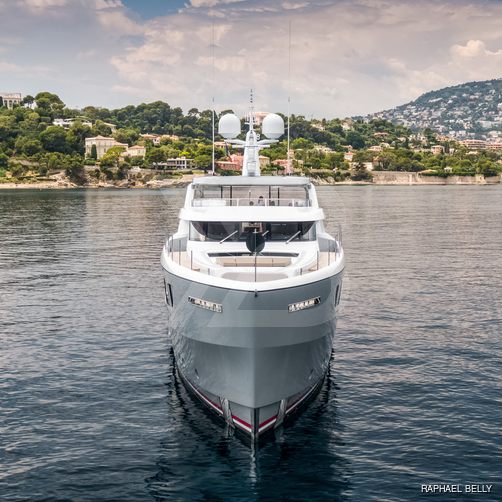 Mana I yacht exterior 4