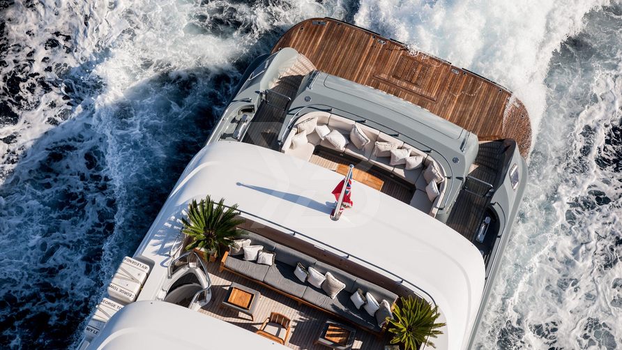 Legenda yacht exterior 3