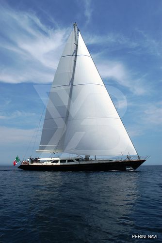 Heritage Of London yacht exterior 2