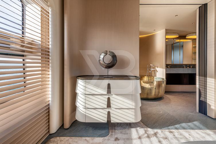Tanelorn yacht interior 21