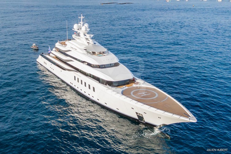 CC-Summer yacht exterior 19