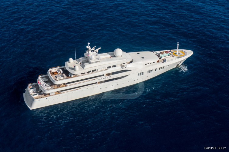 Elements yacht exterior 28