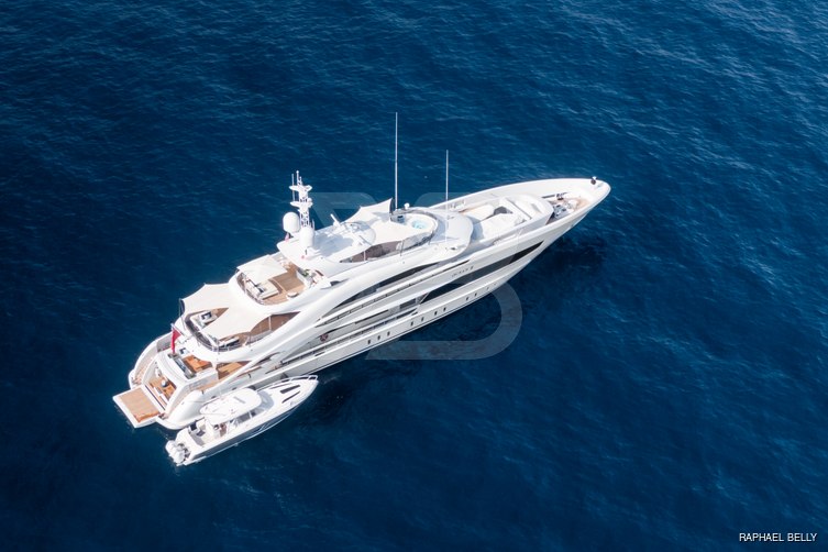 Ocean Z yacht exterior 5