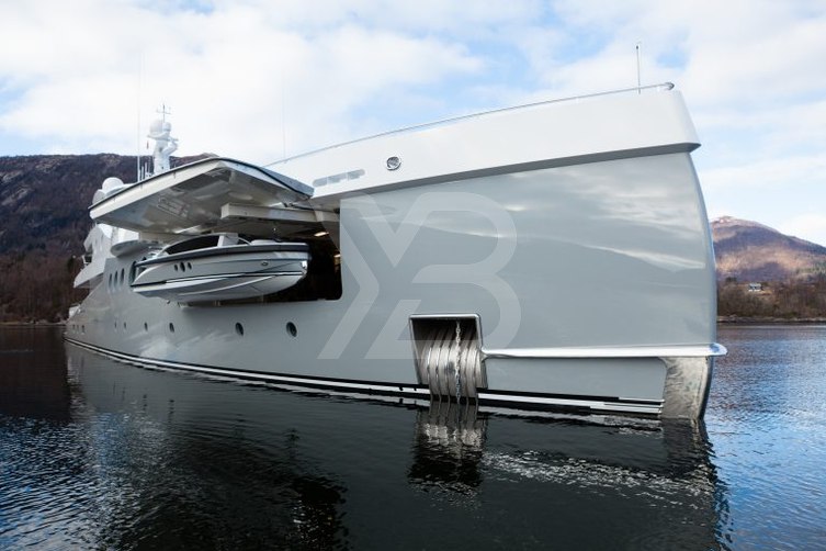 Stardust yacht exterior 11