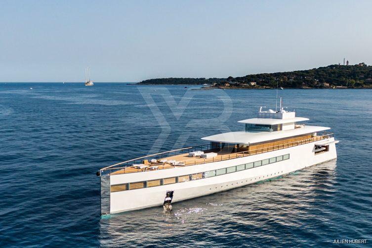 Venus yacht exterior 8